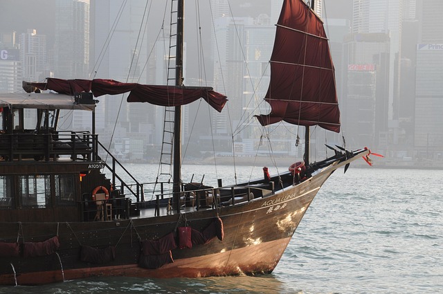 震驚！學霸港姐王嘉慧「棄醫從馬」竟一夜致富？2000萬豪宅套現的背後，藏著英國人都想不到的香港「上流密碼」！